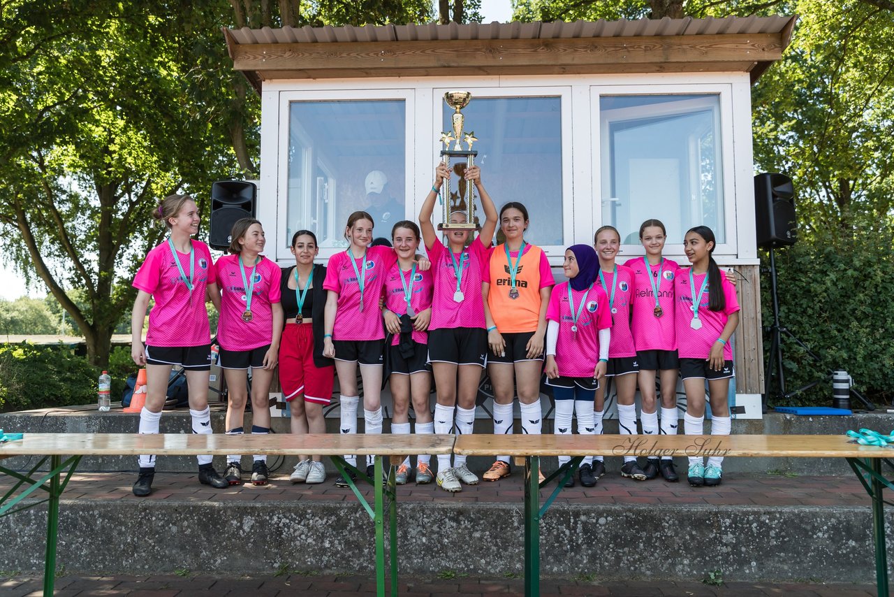 Bild 160 - Loewinnen Cup